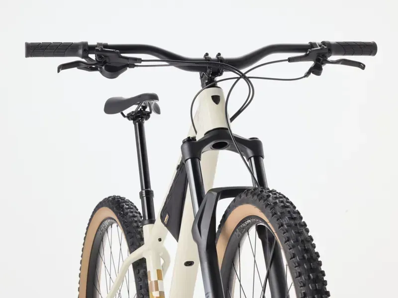 Trek Roscoe 7 Gen 4 MTB In Buff Beige-3