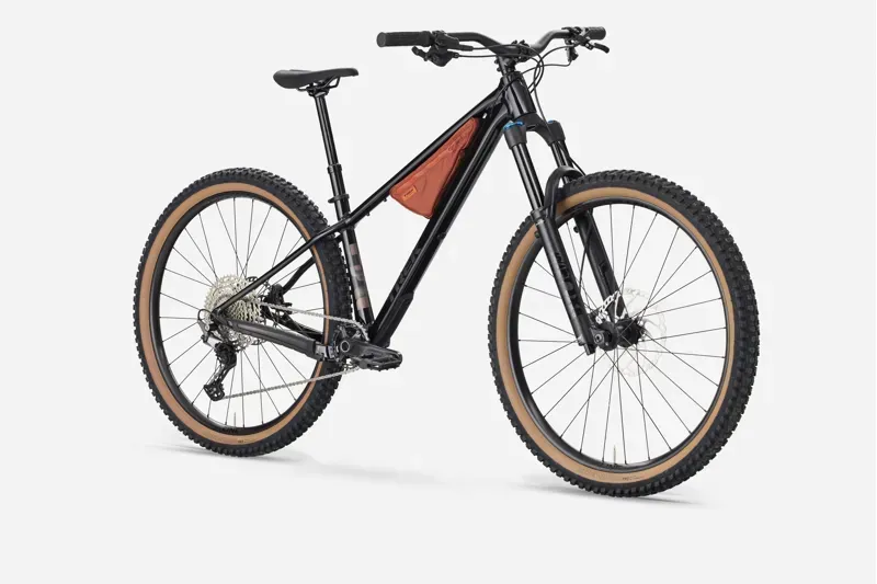Trek Roscoe 8 Gen 4 MTB In Dark Star-1